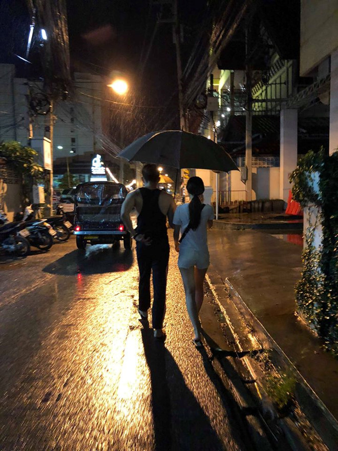 Jun Vũ nói gì trước loạt ảnh cùng Jun Phạm về khách sạn ở Thái Lan?