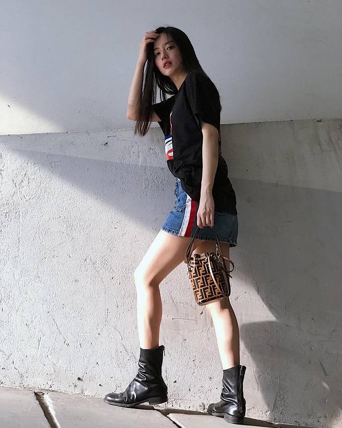 Túi xách hình chiếc xô được lòng mỹ nhân Việt