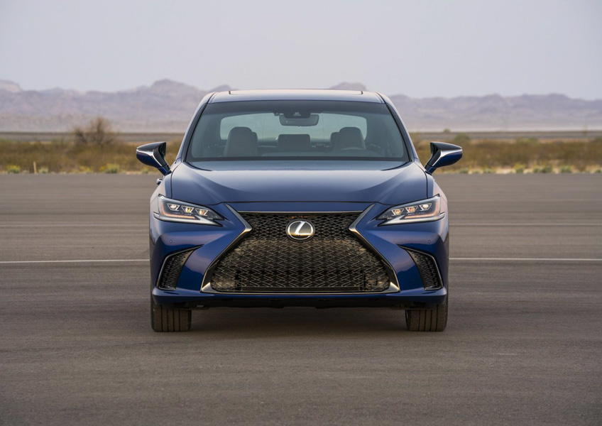 Lexus ES 2019 lộ diện tuyệt đẹp, thêm phiên bản F-Sport