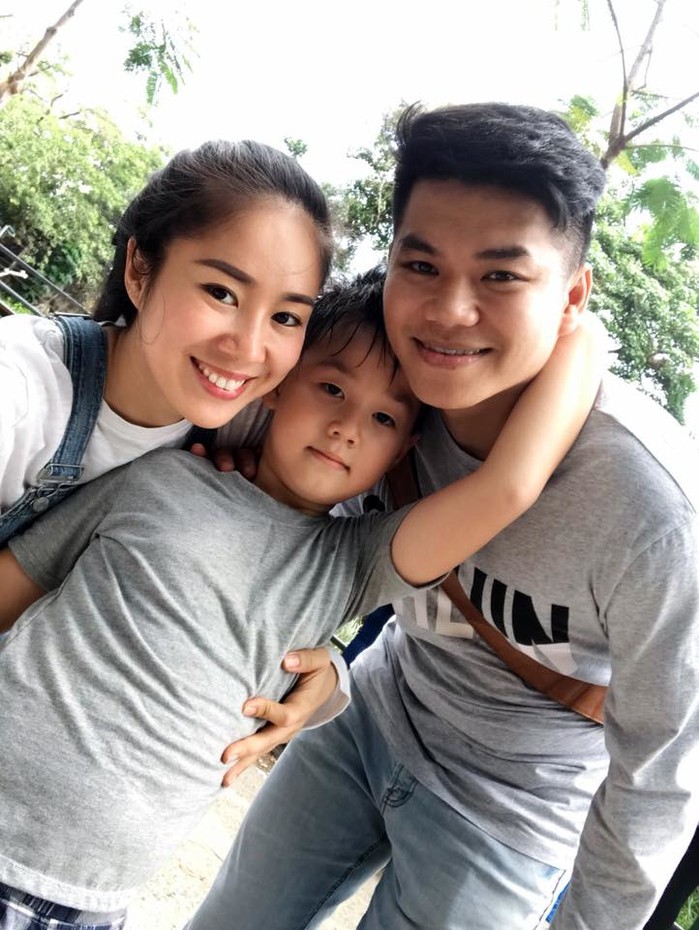 Chồng trẻ hạnh phúc khi được Lê Phương tặng xế hộp làm quà sinh nhật