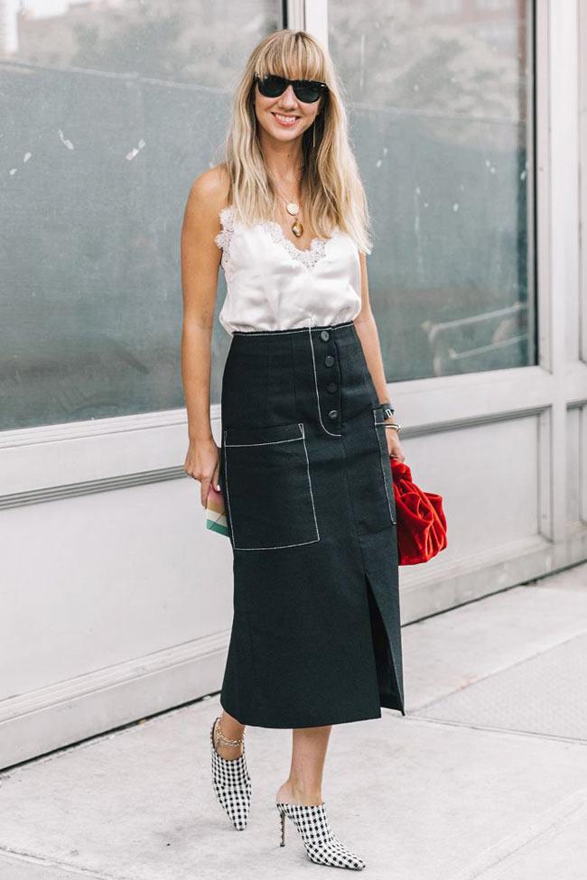 Đừng mặc cảm ngực lép, nàng ngực khủng không thể mặc đẹp 5 món đồ này bằng bạn!