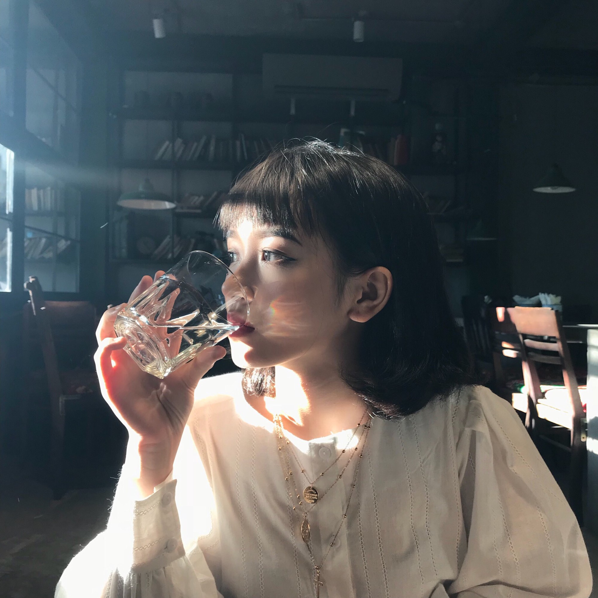 Cô bạn 19 tuổi đến từ Nha Trang sở hữu thần thái chẳng khác nào các hot girl đình đám