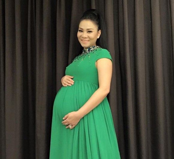 Mỹ nhân Vbiz và cuộc chiến lấy lại vóc dáng thần tốc sau sinh, ai hơn ai?