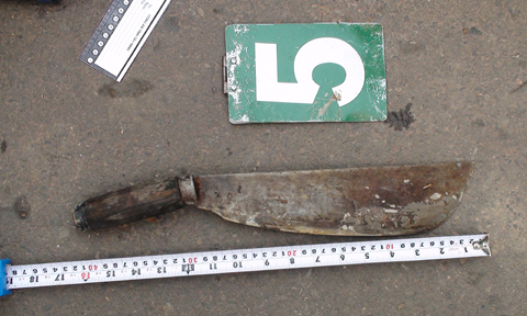 Chồng dùng dao chặn đường sát hại vợ hờ