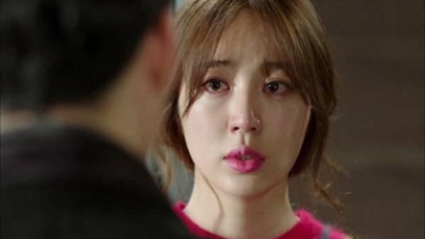 Ôm con đi đánh ghen, bị nhân tình của chồng độp thẳng mặt: Đã nghèo, xấu còn đẻ lắm