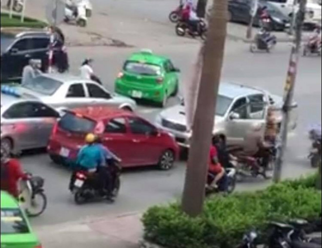 Lời khai của tài xế cãi nhau với vợ rồi lùi xe gây chết người