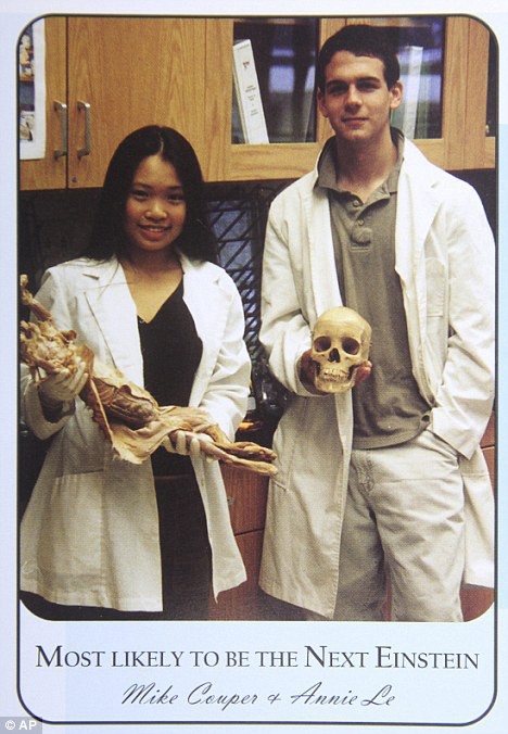 Cái chết tức tưởi của cô sinh viên ngành Y gốc Việt: Thi thể lộn ngược trong tủ dây cáp được phát hiện ngay trong ngày cưới