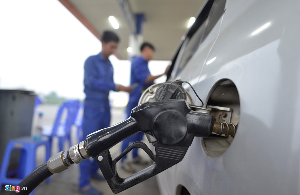 Bỏ xăng A95 - đề xuất mang tính ép người tiêu dùng?