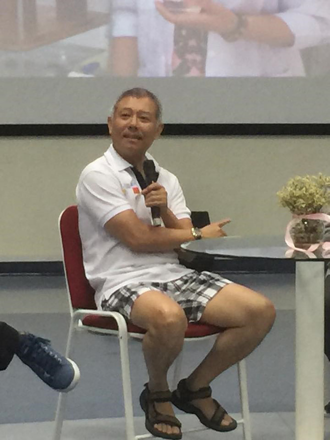 ‘Giáo sư mặc quần đùi’ và bầu Đức xấu hổ không có bằng Đại học