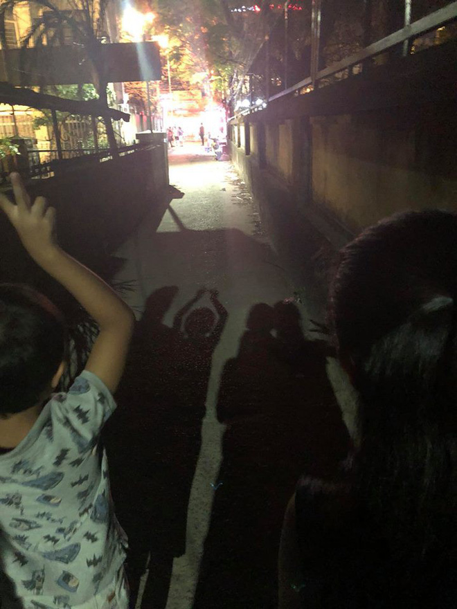 Chồng tiếp tục bị tố quấy rối, gạ tình, vợ Phạm Đăng Khoa vẫn vui vẻ đăng ảnh gia đình hạnh phúc