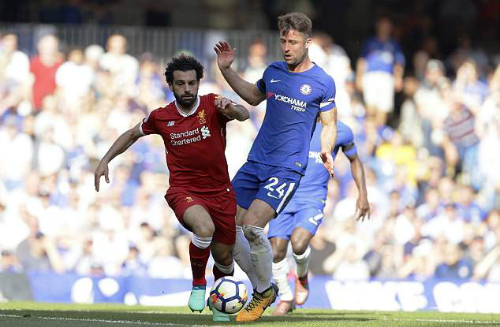 Klopp yêu cầu Salah chấm dứt trò ăn vạ