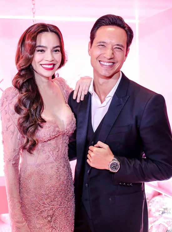 Hà Hồ - Kim Lý ngày càng lộ rõ nét phu thê trên gương mặt
