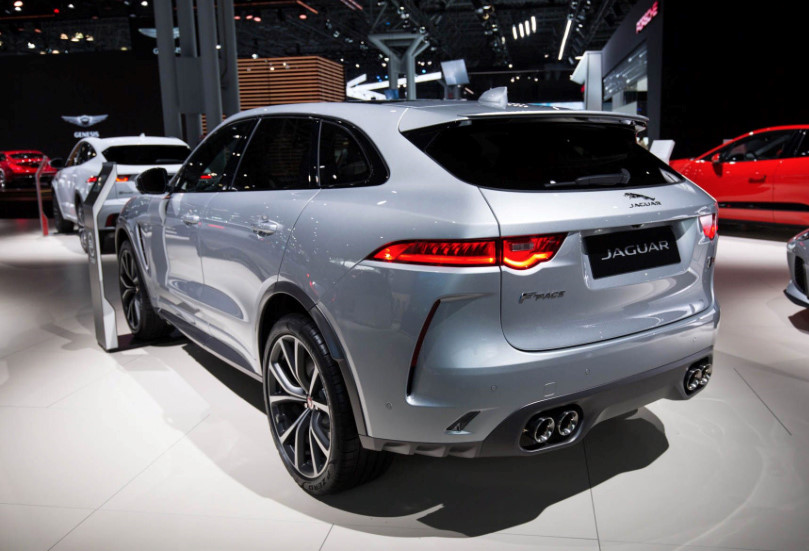 Jaguar F-Pace 2019 cao cấp và thông minh hơn