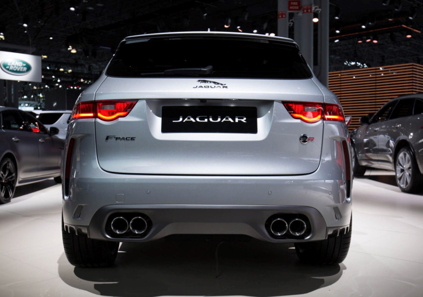 Jaguar F-Pace 2019 cao cấp và thông minh hơn