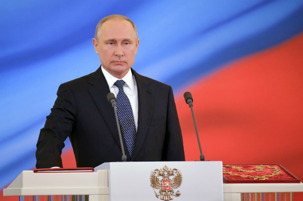 Putin tuyên thệ nhậm chức Tổng thống Nga với 30 loạt đại bác chào mừng
