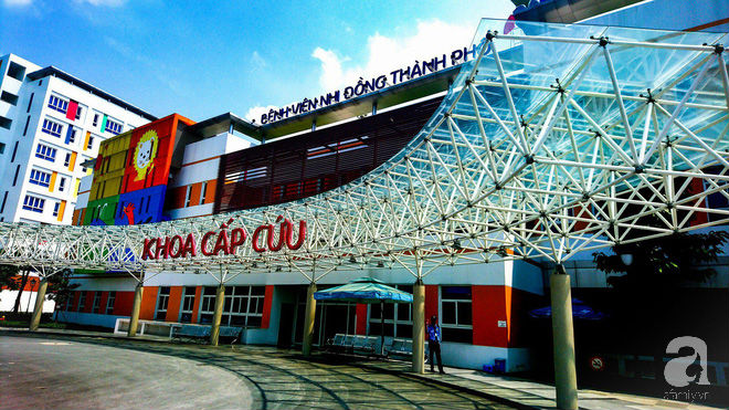 TP.HCM: 29 em học sinh cấp 1 ngộ độc do uống phải trà sữa nhiễm khuẩn tại trường