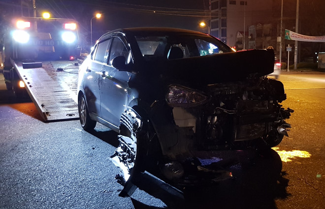 Tài xế ôtô bị dân vây đánh sau khi gây tai nạn liên hoàn