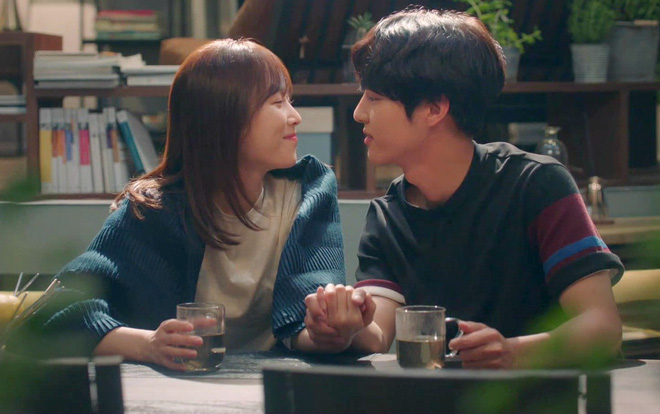 Chưa kịp thay váy cưới mẹ chồng đã nói đưa tiền mừng mẹ giữ và ứng xử khôn ngoan của nàng dâu mới