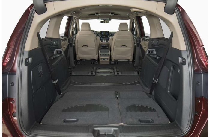 4 mẫu xe minivan hàng đầu cho gia đình năm 2018 4 mẫu xe minivan hàng đầu cho gia đình năm 2018