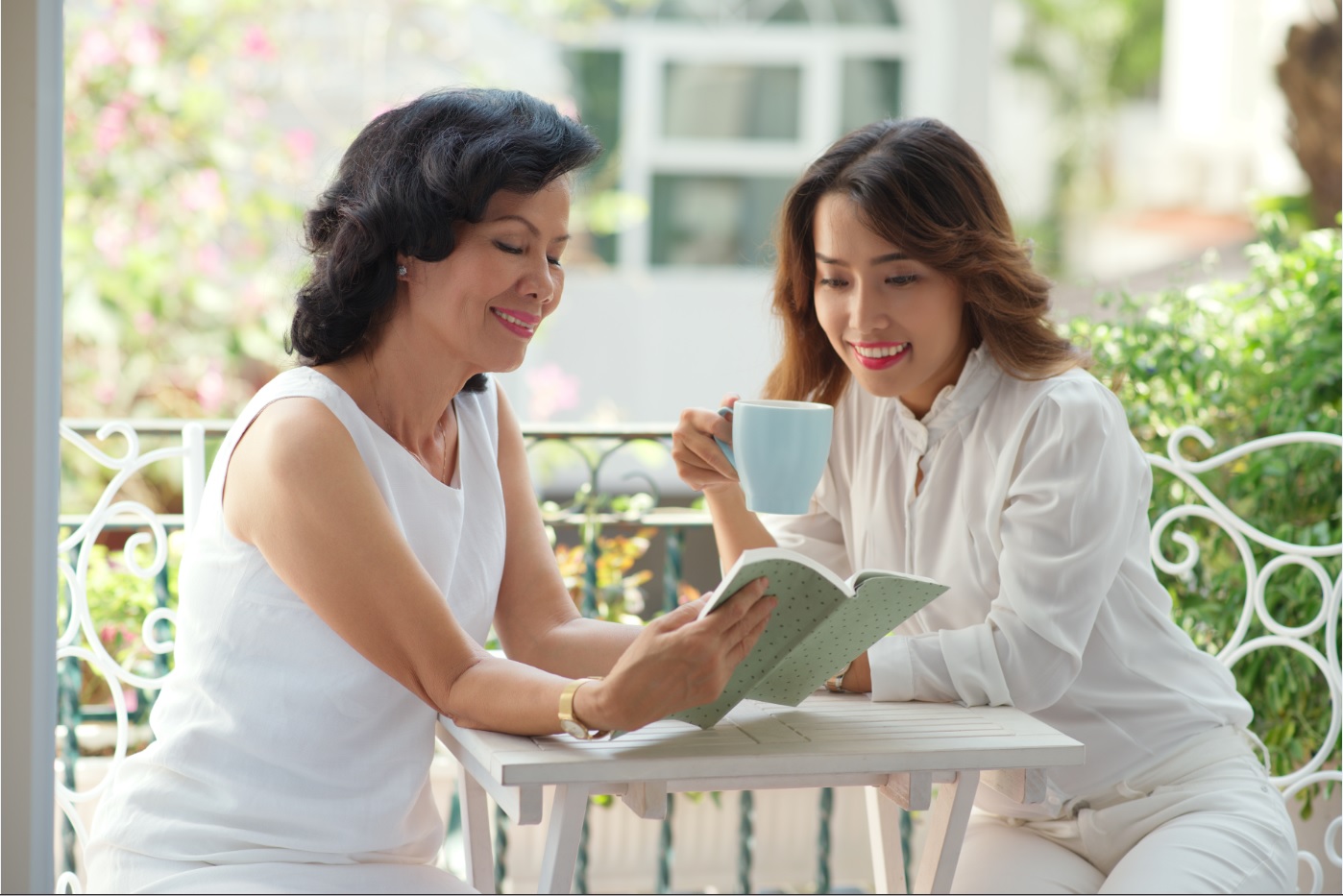 Mẹ chông trân trọng con dâu Mẹ chông trân trọng con dâu