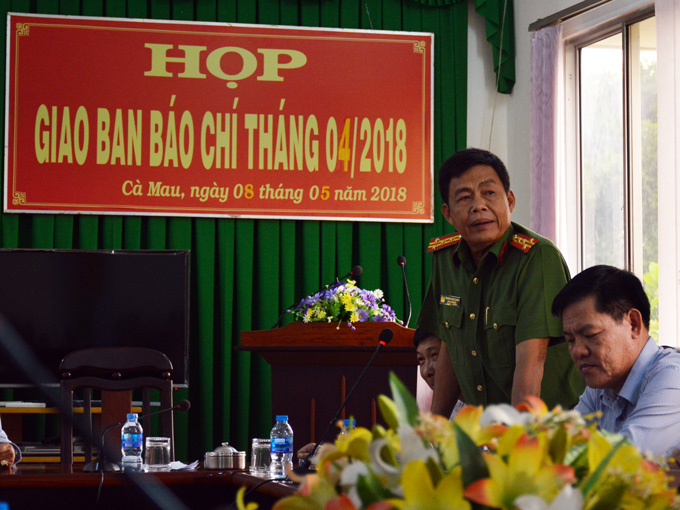 Vụ CSGT bị tố đạp vào ngực dân: Kiểm điểm hàng loạt cán bộ công an