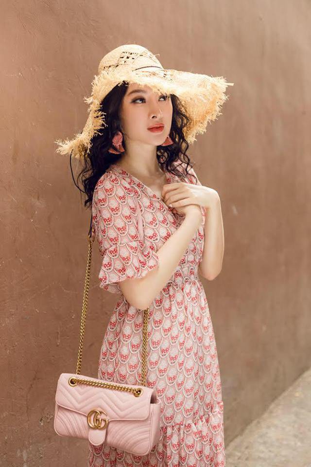 Học sao Việt cách chọn và kết hợp mũ cói sao cho thật duyên dáng khi diện cùng trang phục hè