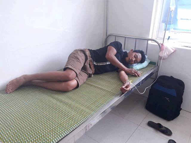 128 người nghi bị ngộ độc sau khi đi ăn cỗ đám cưới