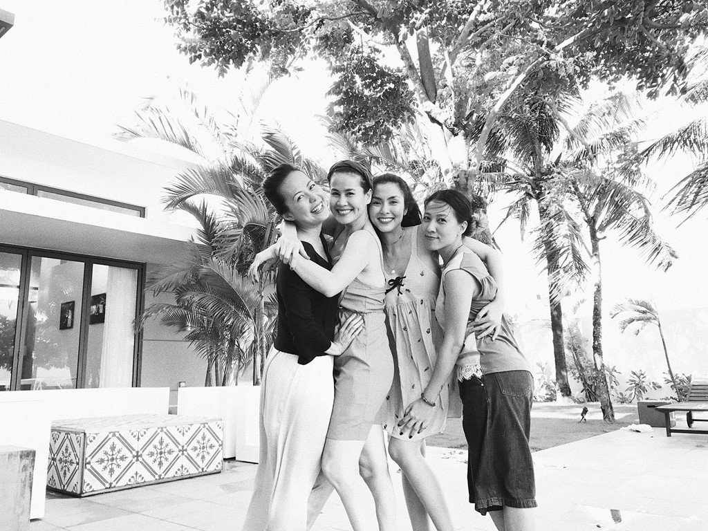 Những hội bạn thân toàn mỹ nhân nổi tiếng của showbiz Việt: Đứng một mình đã nổi bật, đi cạnh nhau càng khiến công chúng xuýt xoa