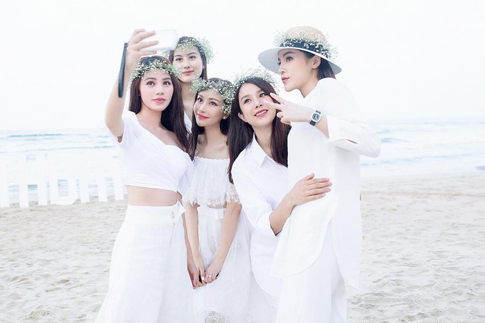 Những hội bạn thân toàn mỹ nhân nổi tiếng của showbiz Việt: Đứng một mình đã nổi bật, đi cạnh nhau càng khiến công chúng xuýt xoa