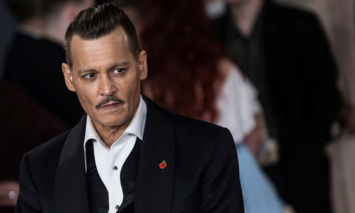 Johnny Depp bị tố tấn công nhân viên đoàn phim Johnny Depp bị tố tấn công nhân viên đoàn phim