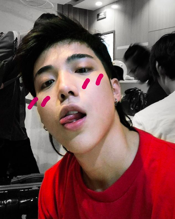 Lộ hình ảnh Toki (Uni5) ôm eo Hạ Vi tình tứ giữa tin đồn đang hẹn hò?