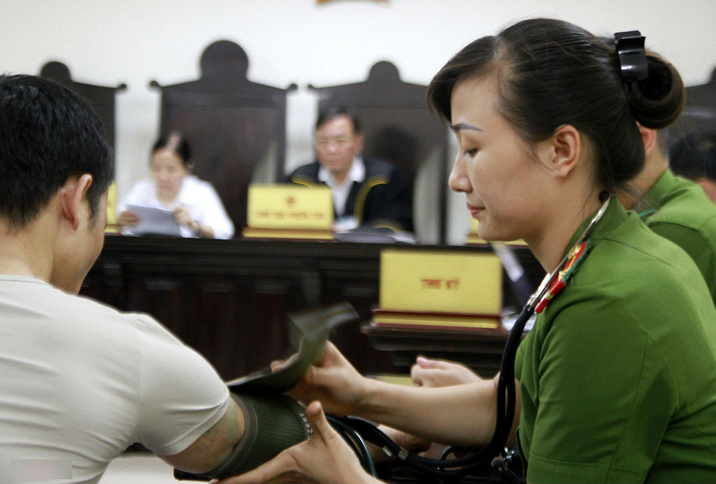 Nữ bị cáo duy nhất hầu tòa vụ 2 tử tù vượt ngục là ai?