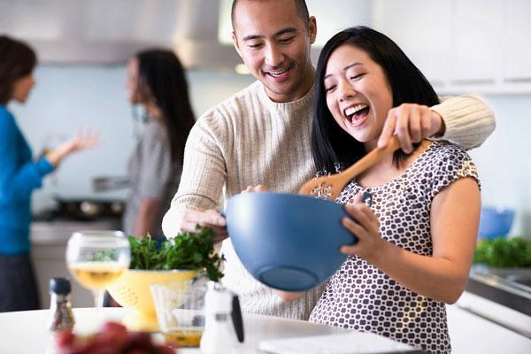 Không có đàn ông hoàn hảo, chỉ có những ông chồng được vợ làm cho trở nên hoàn hảo