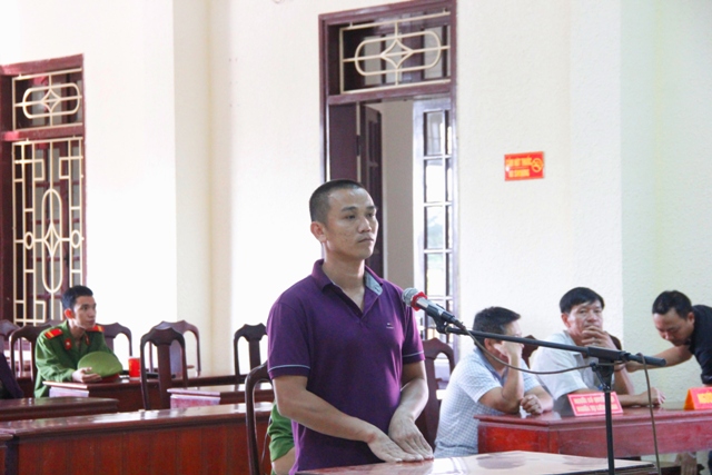 Lừa xin việc vào ngành công an, cựu cảnh sát lãnh án tù