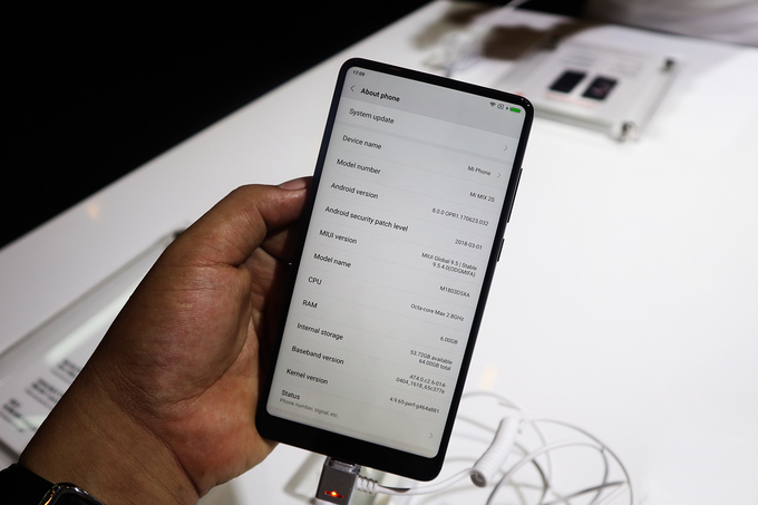 Smartphone cao cấp nhất của Xiaomi về Việt Nam, giá 13 triệu đồng