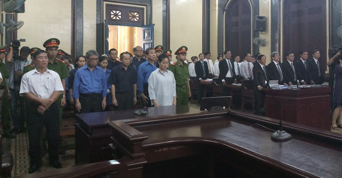 Bà Hứa Thị Phấn có thể điều khiển 5 ngân hàng?