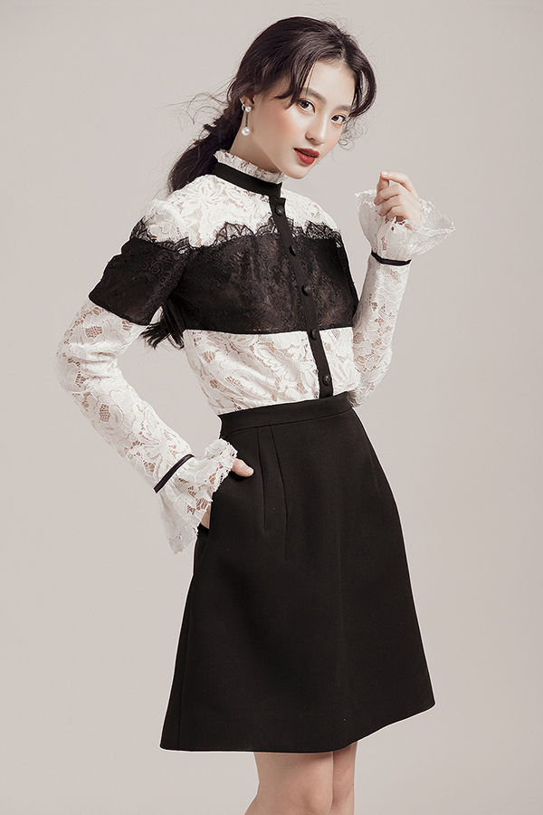 Biến tấu trên trang phục trắng đen mùa hè