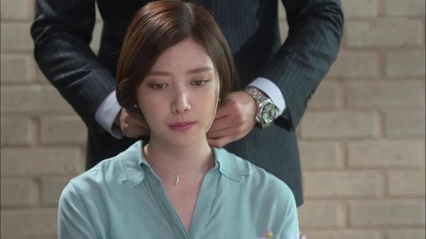 Hí hửng lấy được chồng giàu có, tôi không ngờ thứ mình có được lại là món nợ khổng lồ