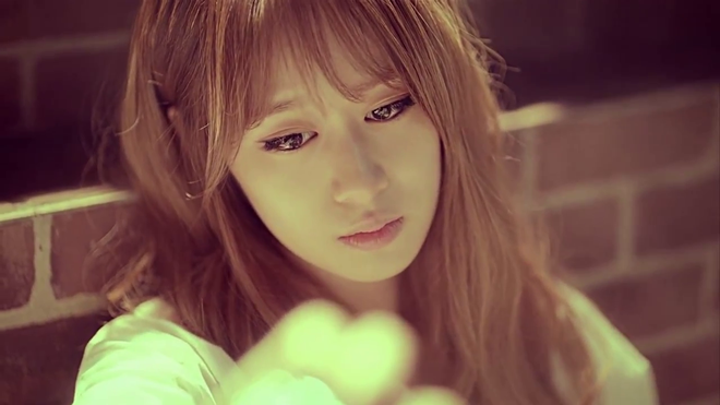 Những dòng tin nhắn định mệnh ấy đã khiến tôi khóc ròng cả đêm và giờ lại lung lạc trong khi hôn lễ cận kề