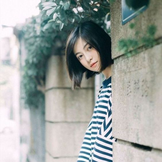 Khóc lóc đau khổ xưa rồi, cô bạn này chia tay xong còn học giỏi hơn, thậm chí nhận học bổng