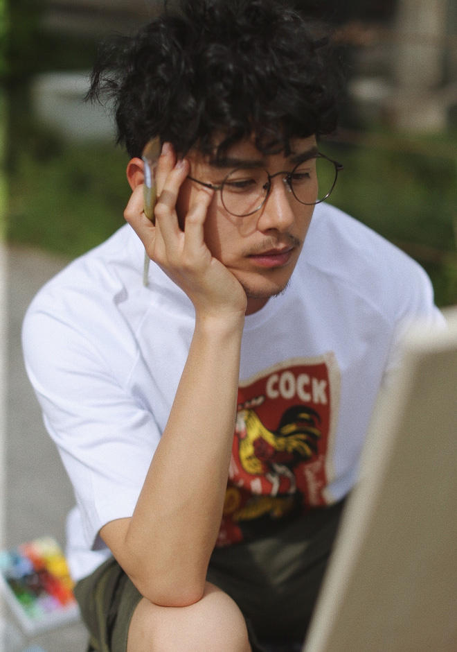 Chàng người mẫu xứ Trung chứng minh con trai cứ để râu là nam tính và cool ngầu hết phần người khác