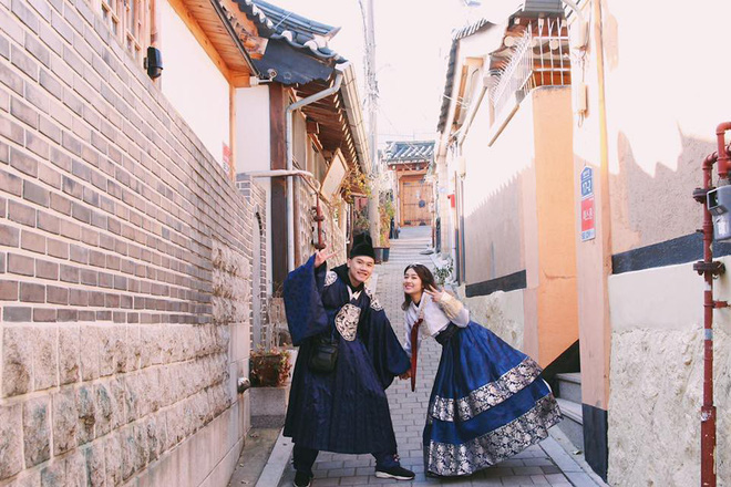 Gia đình trẻ Trang Lou - Tùng Sơn tung clip kỷ niệm 7 năm yêu, 2 năm cưới giản dị mà viên mãn