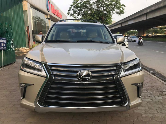 Sốc với giá bán chuyên cơ mặt đất Lexus LX570 2018 nhập Mỹ tại Hà Nội Sốc với giá bán chuyên cơ mặt đất Lexus LX570 2018 nhập Mỹ tại Hà Nội
