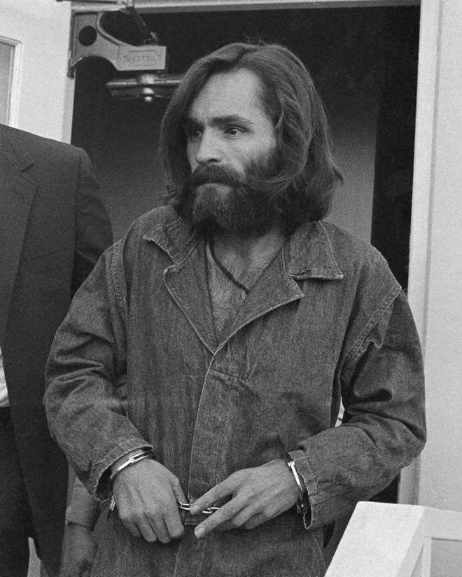 Vụ án gia đình Manson: Kẻ thảm sát nữ diễn viên xinh đẹp đang mang thai làm rung chuyển Hollywood, khiến cả nước Mỹ khiếp sợ Vụ án gia đình Manson: Kẻ thảm sát nữ diễn viên xinh đẹp đang mang thai làm rung chuyển Hollywood, khiến cả nước Mỹ khiếp sợ
