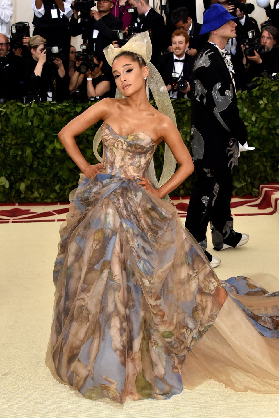 17 bộ cánh đẹp nhất thảm đỏ Met Gala 2018