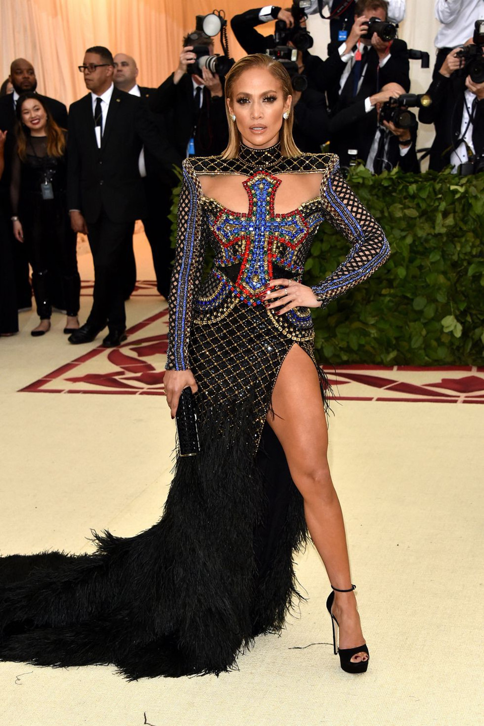 17 bộ cánh đẹp nhất thảm đỏ Met Gala 2018