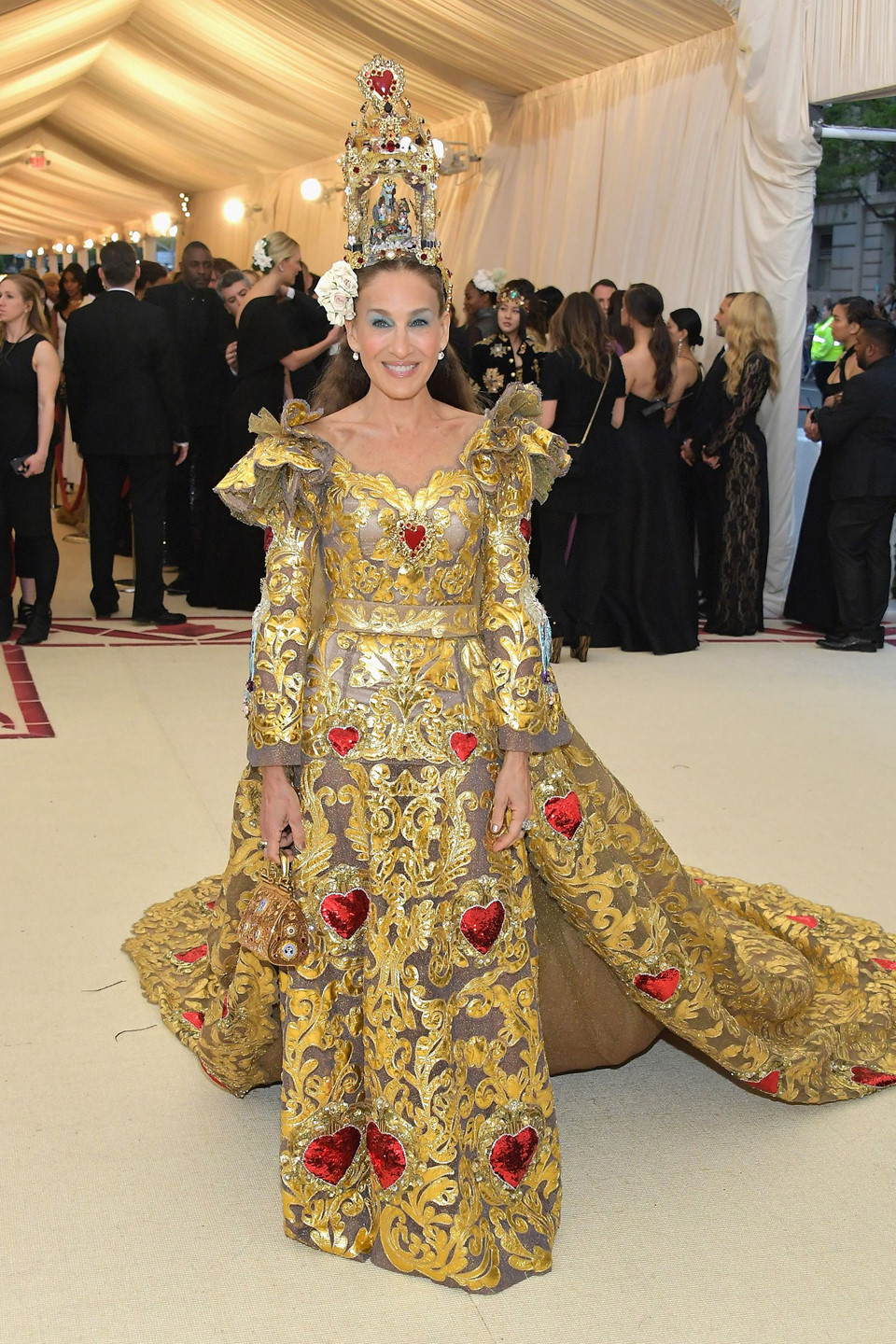 17 bộ cánh đẹp nhất thảm đỏ Met Gala 2018
