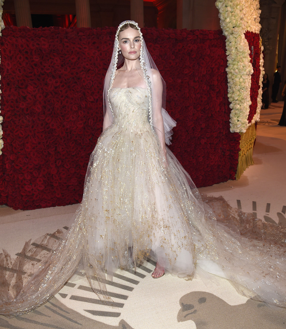 17 bộ cánh đẹp nhất thảm đỏ Met Gala 2018