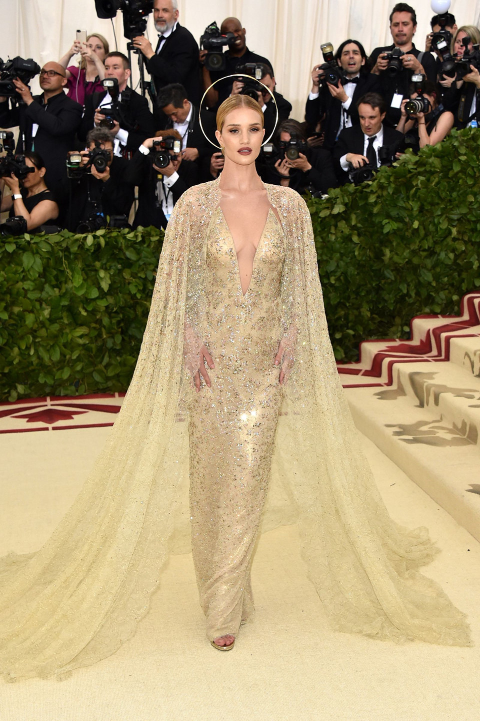 17 bộ cánh đẹp nhất thảm đỏ Met Gala 2018