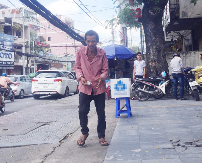 Thùng tiền khó khăn, hãy lấy 3 tờ ở Sài Gòn: Có người lấy cả bao gom tiền